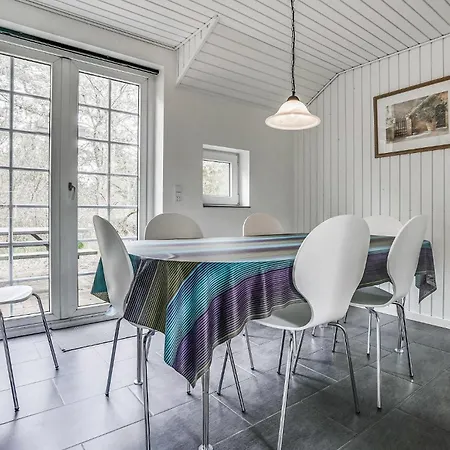 4 Bedroom Pet Friendly In Blavand *