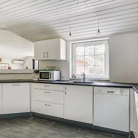 4 Bedroom Pet Friendly In Blavand Ho